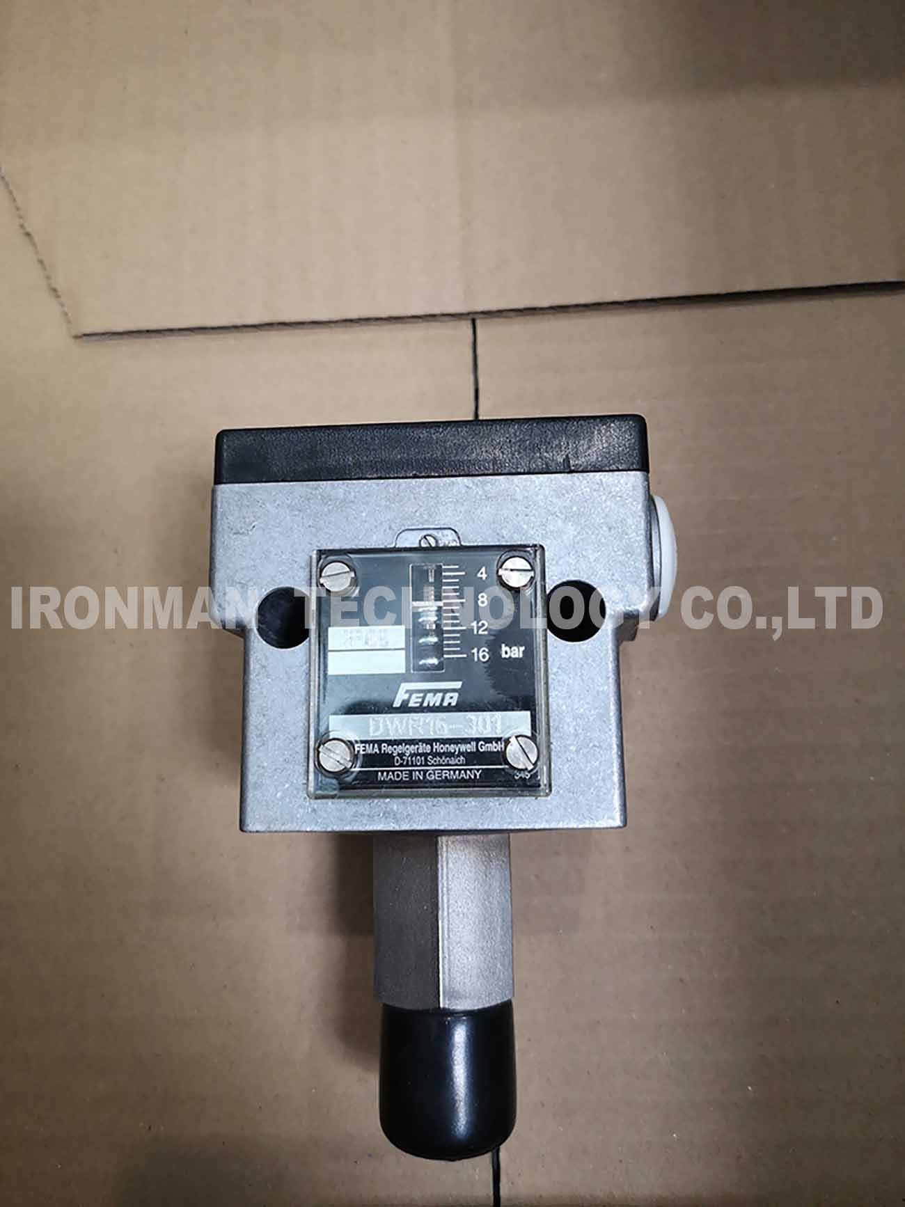 Fema DWR3 Pressure Honeywell Limit Switch Original New Condition Long